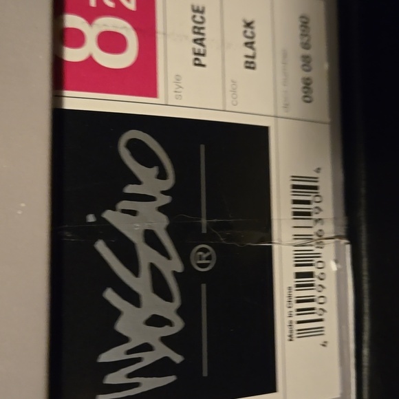 Black Women's Heels - Picture 5 of 5